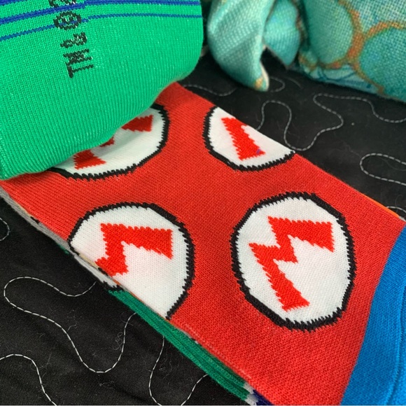 Super Mario NINTENDO Socks 5 Pack Unisex - Picture 4 of 10
